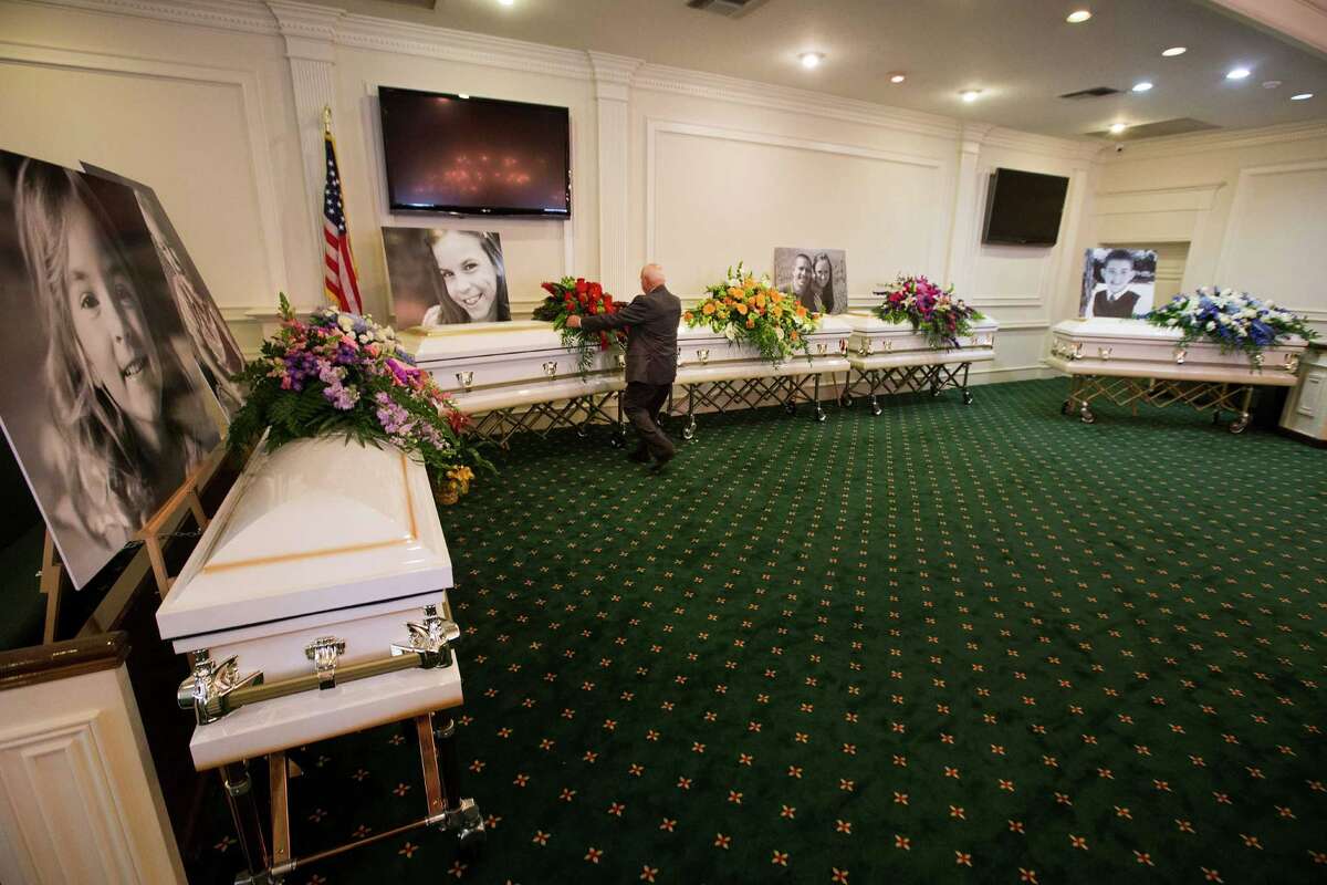 Harry Potter author reaches out to survivor of Spring family shooting