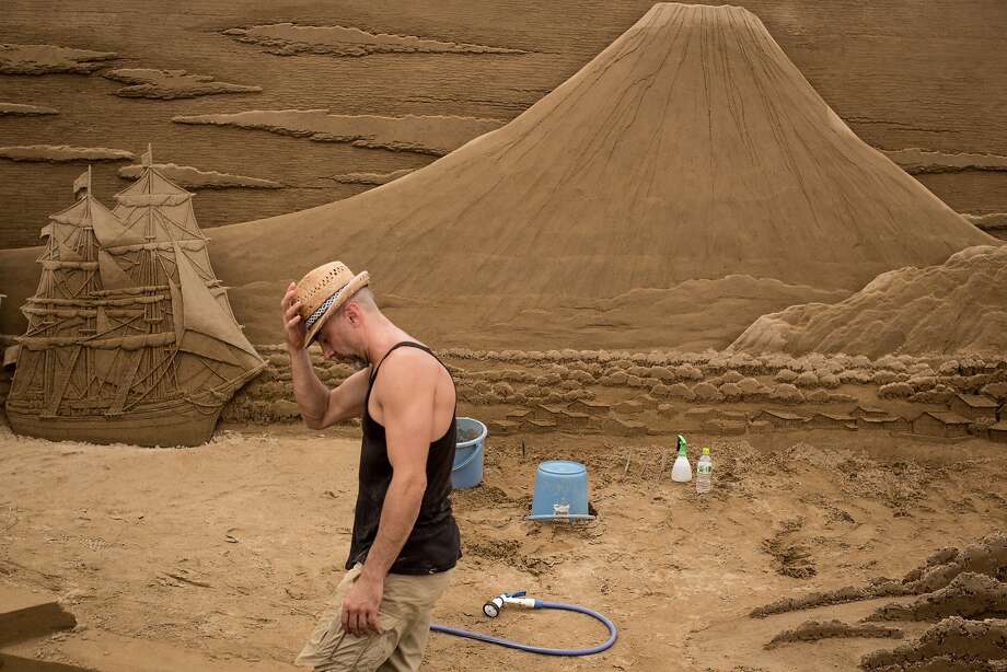 Amazing sand sculptures NewsTimes