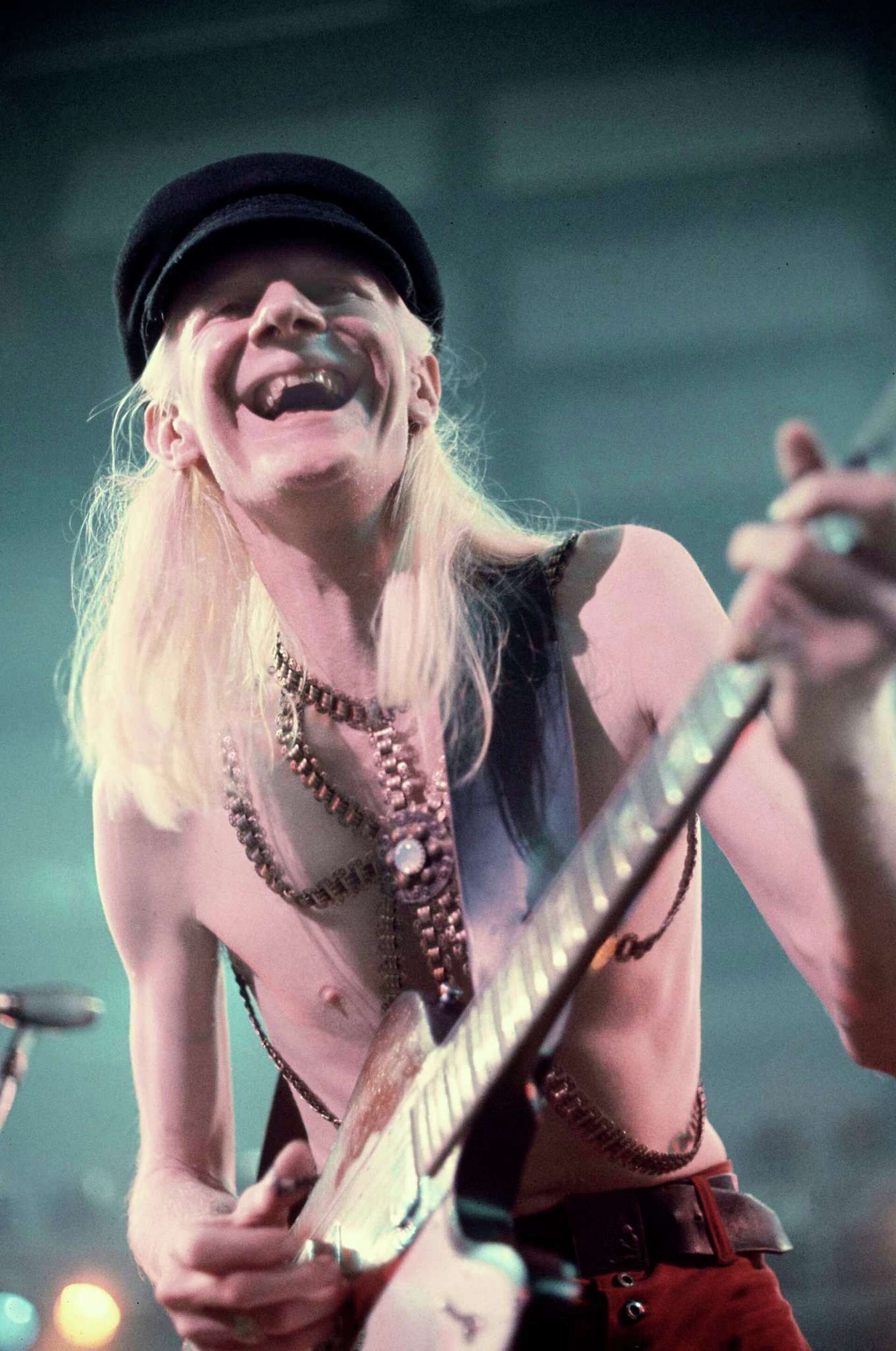 Texas guitar great Johnny Winter dies Texas guitar great Johnny Winter dies