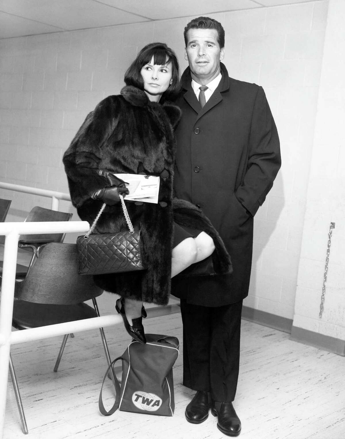 Police: Movie, TV legend James Garner dies