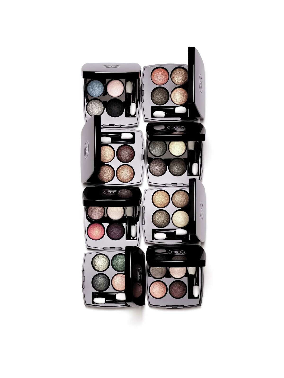 CHANEL Les 4 Ombres Tweed Limited-Edition Multi-Effect Quadra