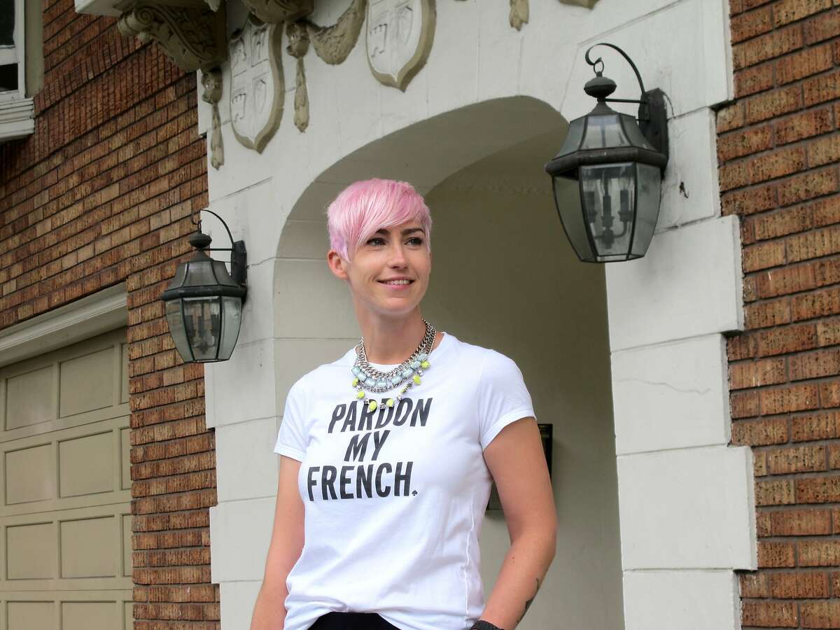 Santina Brohen, whose blog is named Style By Santina, has experimented with pastel hair for the past several years. She started with pink, which she kept for almost a year.