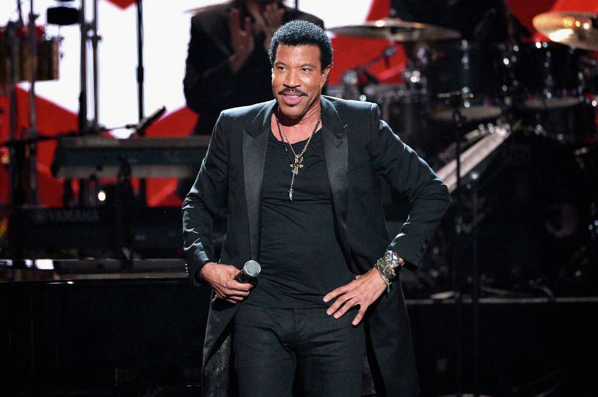 Meaning of Stuck on You by Lionel Richie