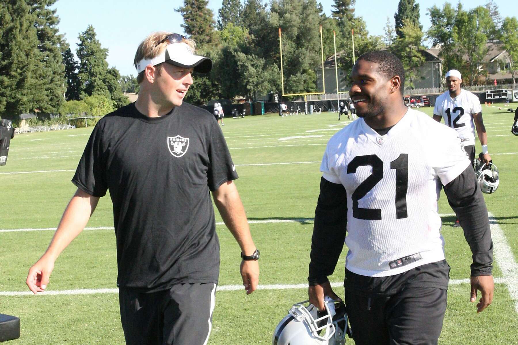 De La Salle alums Maurice Jones-Drew and Nick Holz reunited with Raiders