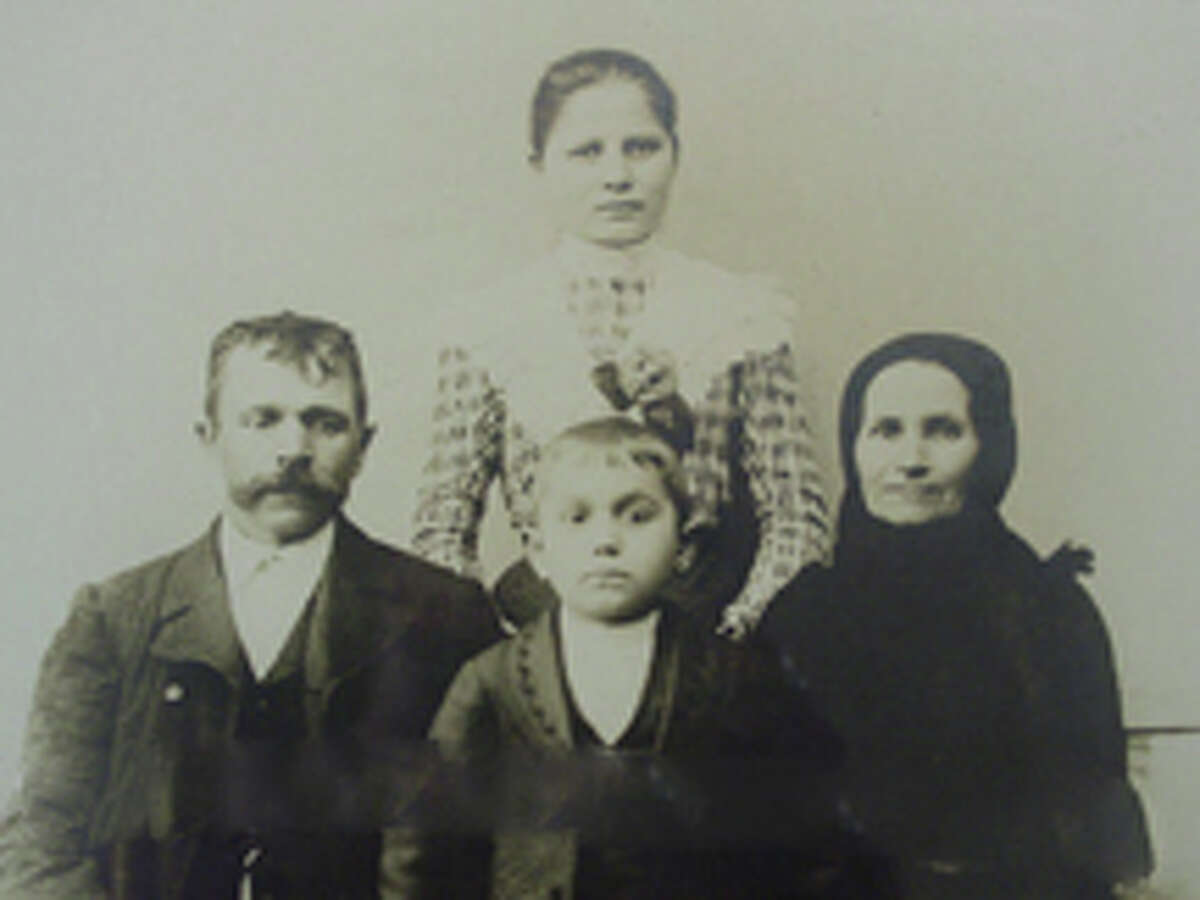 Hungarian Christmas Bridgeport Ct 2022 Fairfield 375: Neighborhoods Still Reflect Hungarians' Legacy