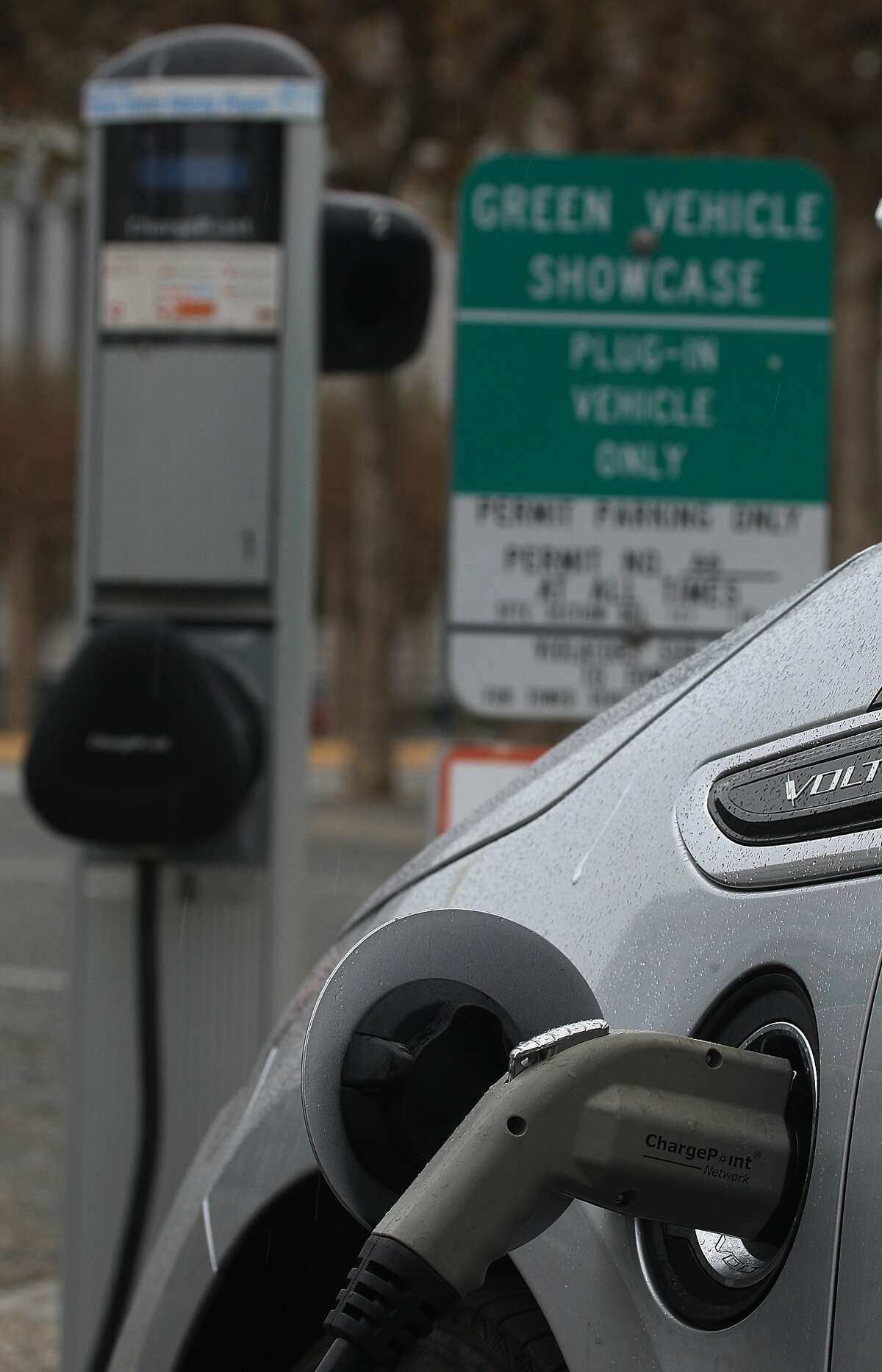 Communications platform would link electric cars, utilities