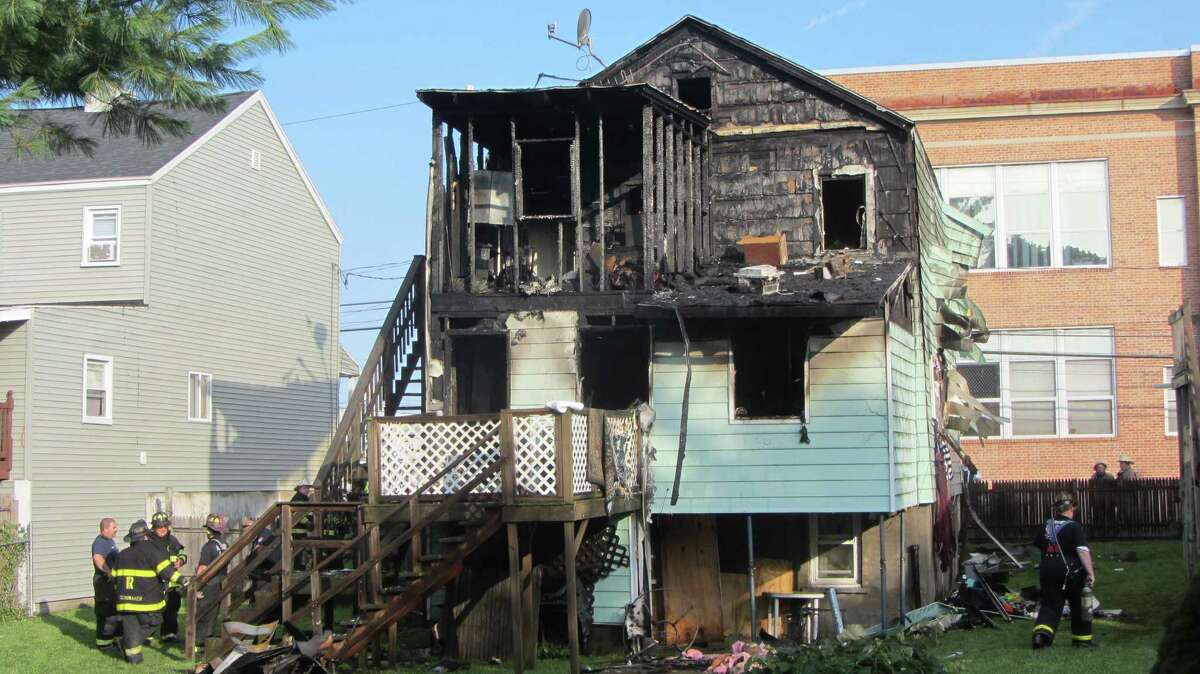 Rensselaer woman dies in early morning fire