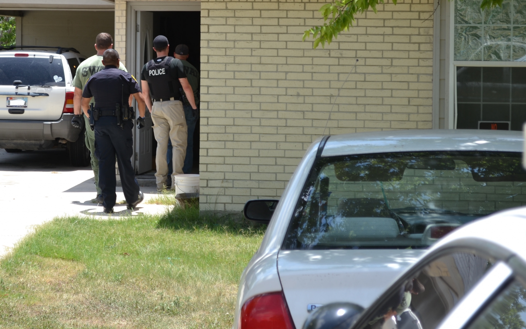 20 arrested in Seguin gang sweep