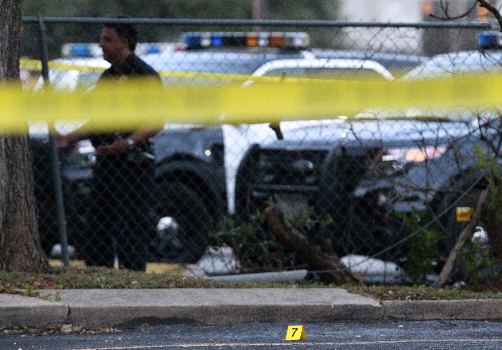 SAPD officer fatally shoots burglary suspect