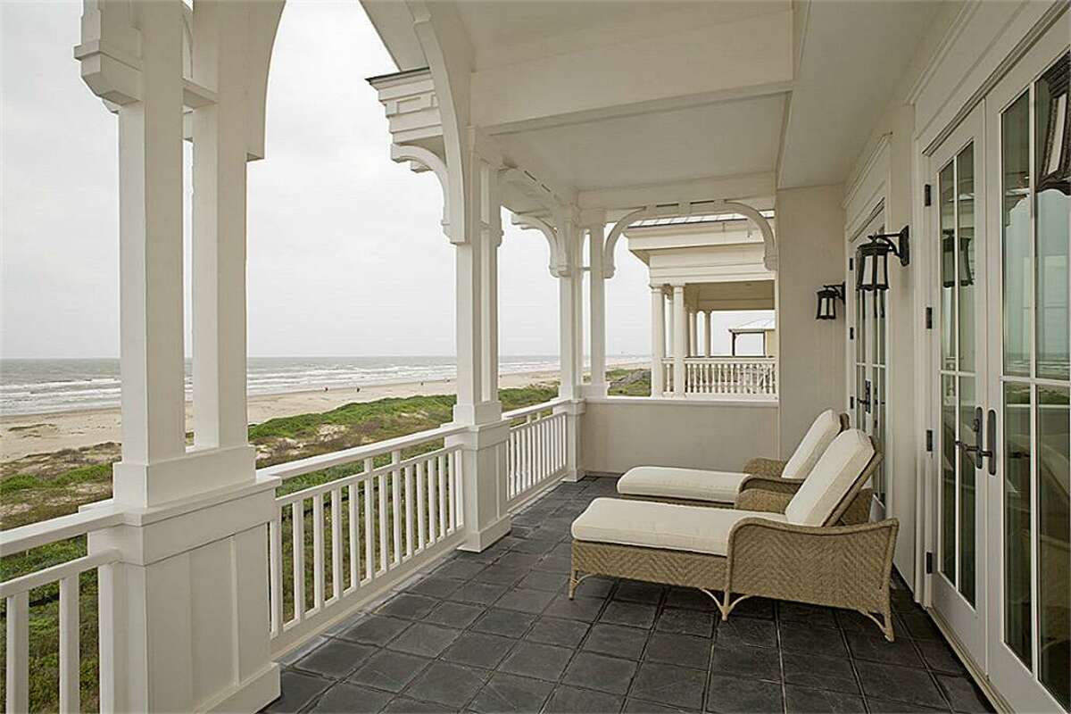 Beachfront mansion is the perfect Galveston getaway