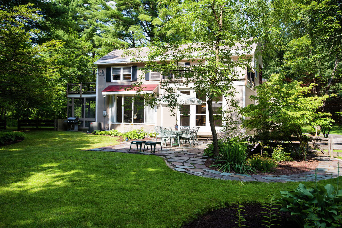 House of the Week Modern in Niskayuna