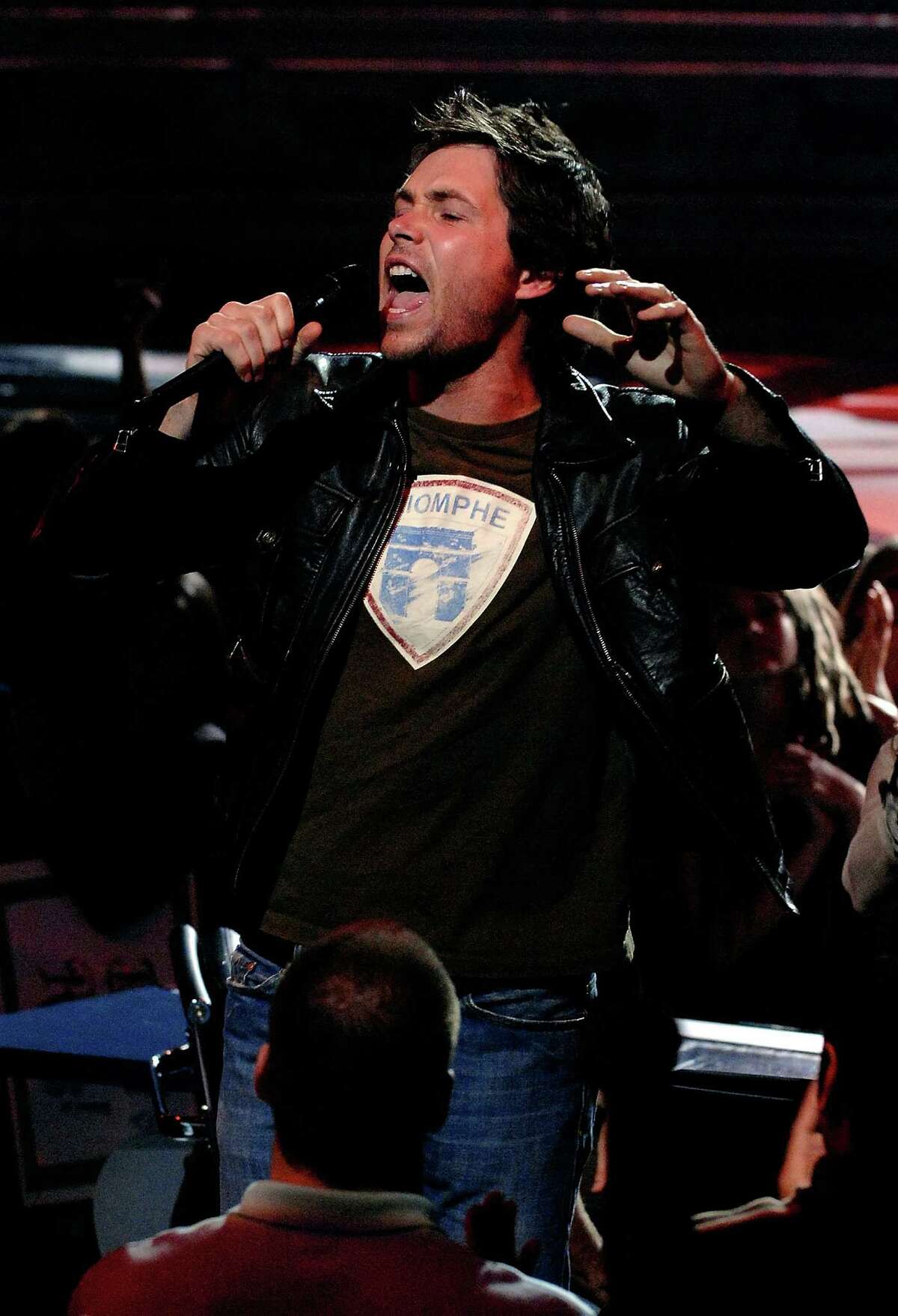 'American Idol' contestant dies at 35(00)