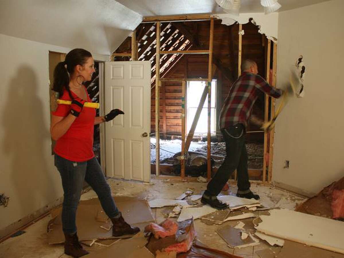 Buda family renovates old house in six months