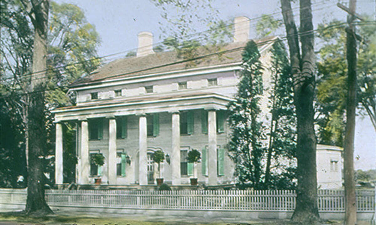 Fairfield 375 Burr Homestead hosts historic wedding again