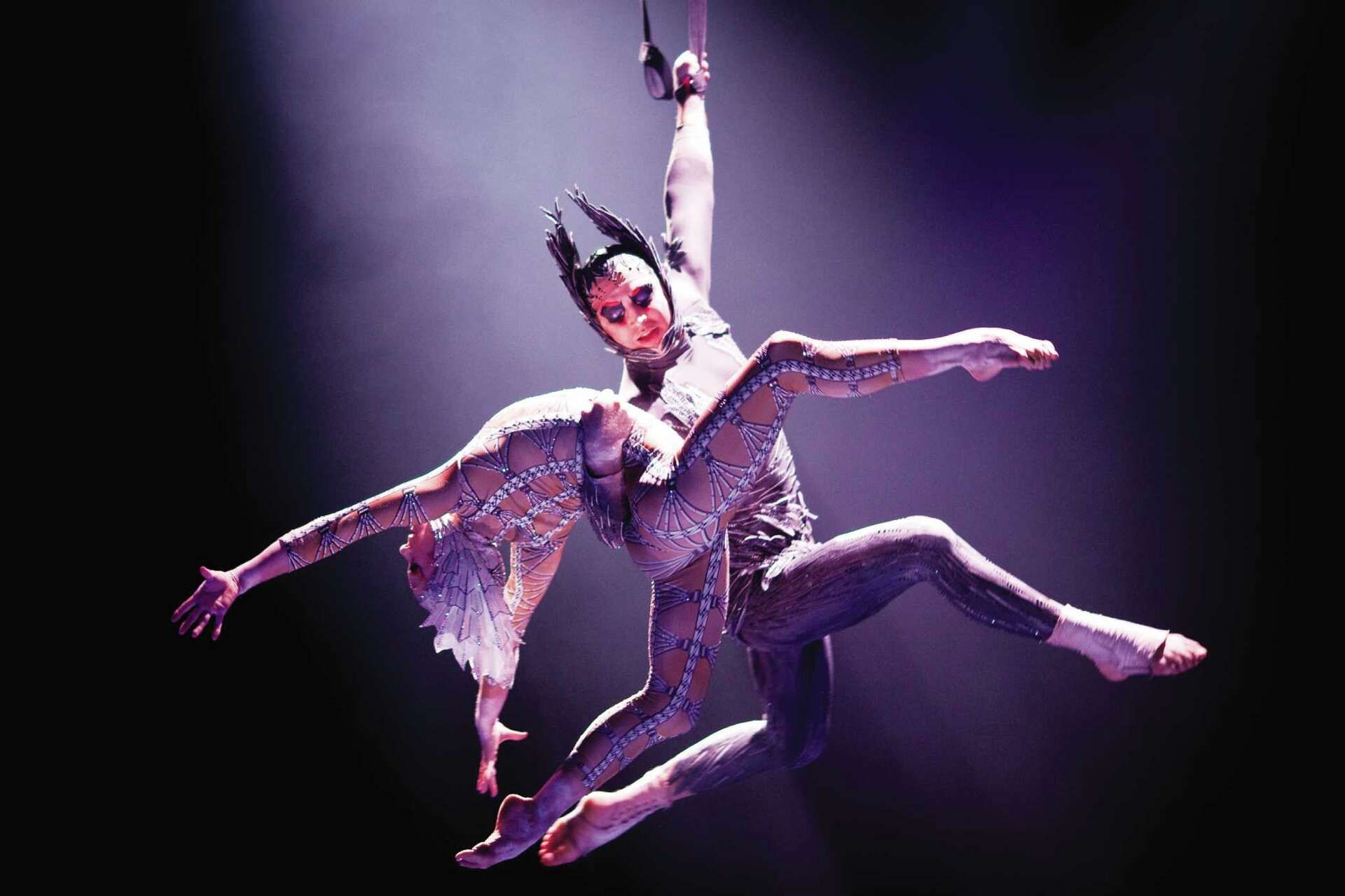 Cirque's costumes bring Michael Jackson to life
