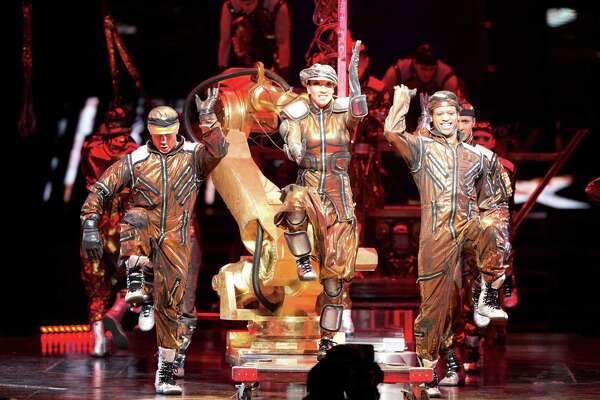 Cirque S Costumes Bring Michael Jackson To Life Houstonchronicle Com