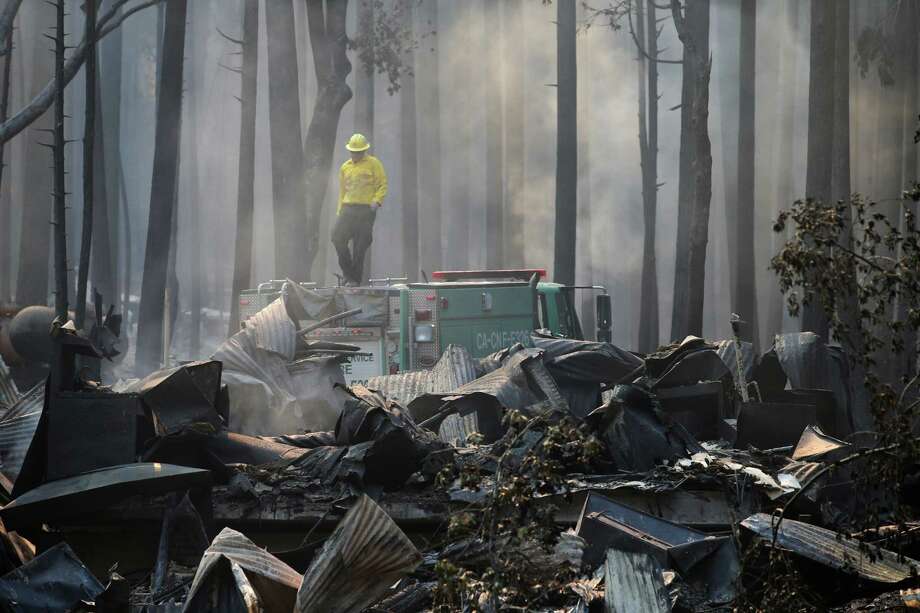 Hunter linked to Yosemite fire pleads not guilty