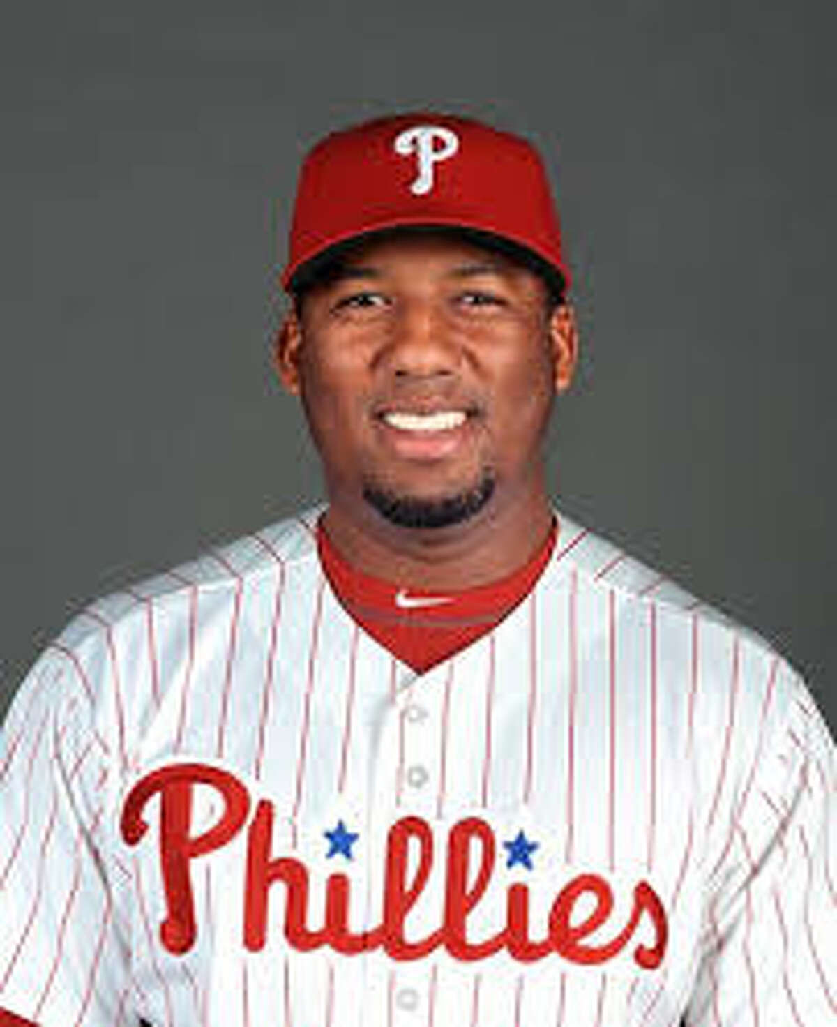 MLB report: Dodgers acquire Hernandez from Phillies