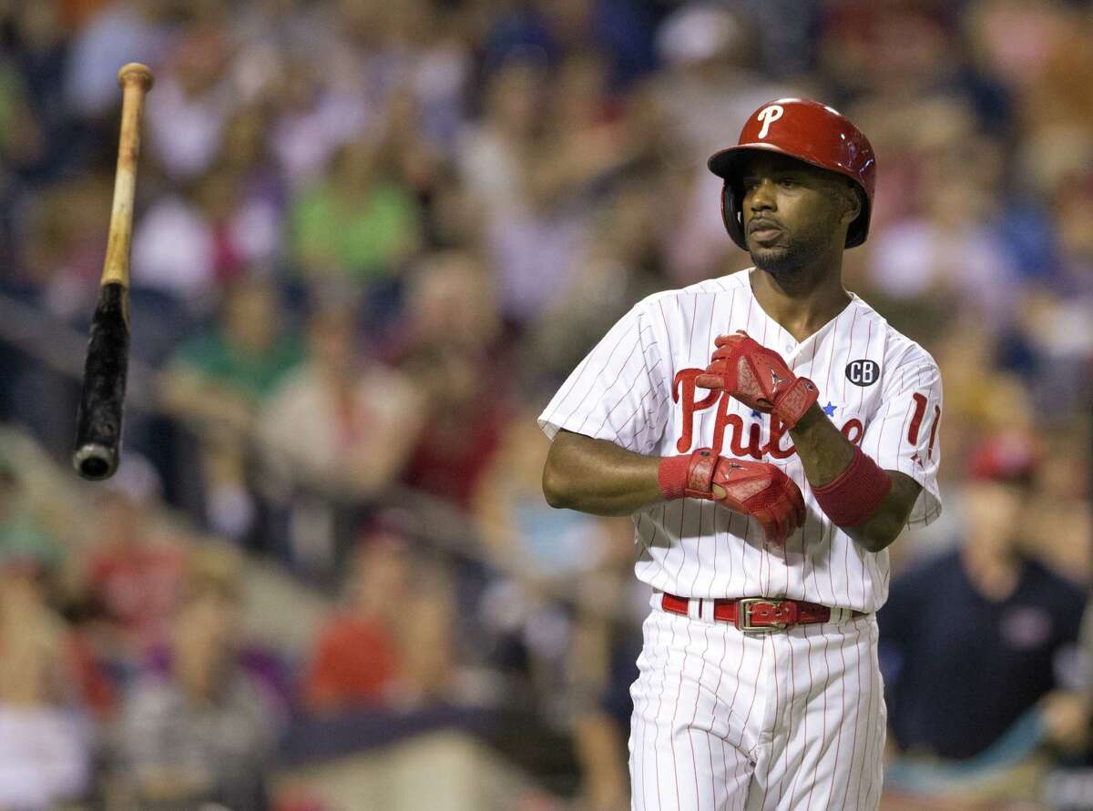 Giants sign infielder Jimmy Rollins to minor-league deal