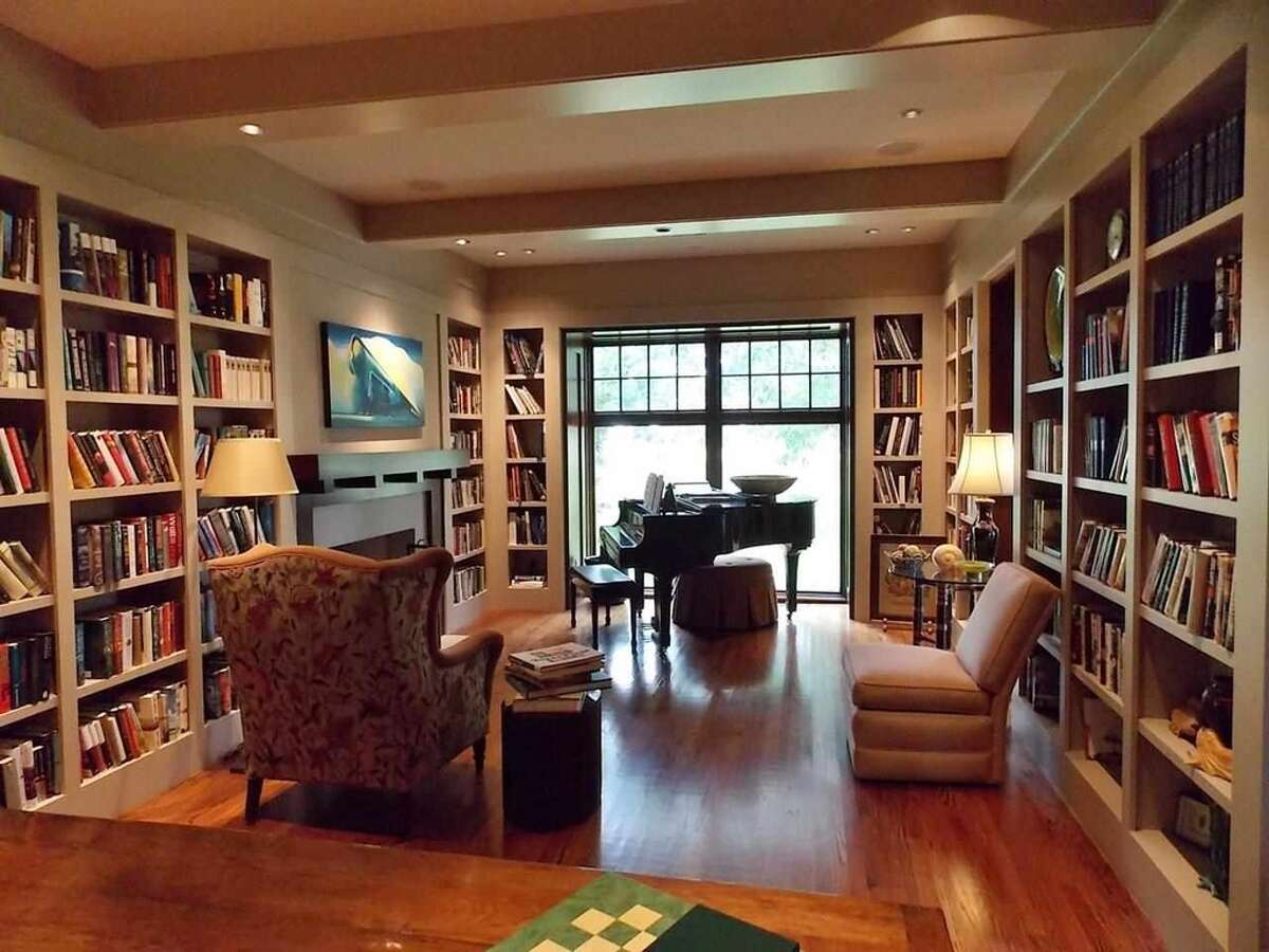 Relax in this waterfront Beaumont home with dock