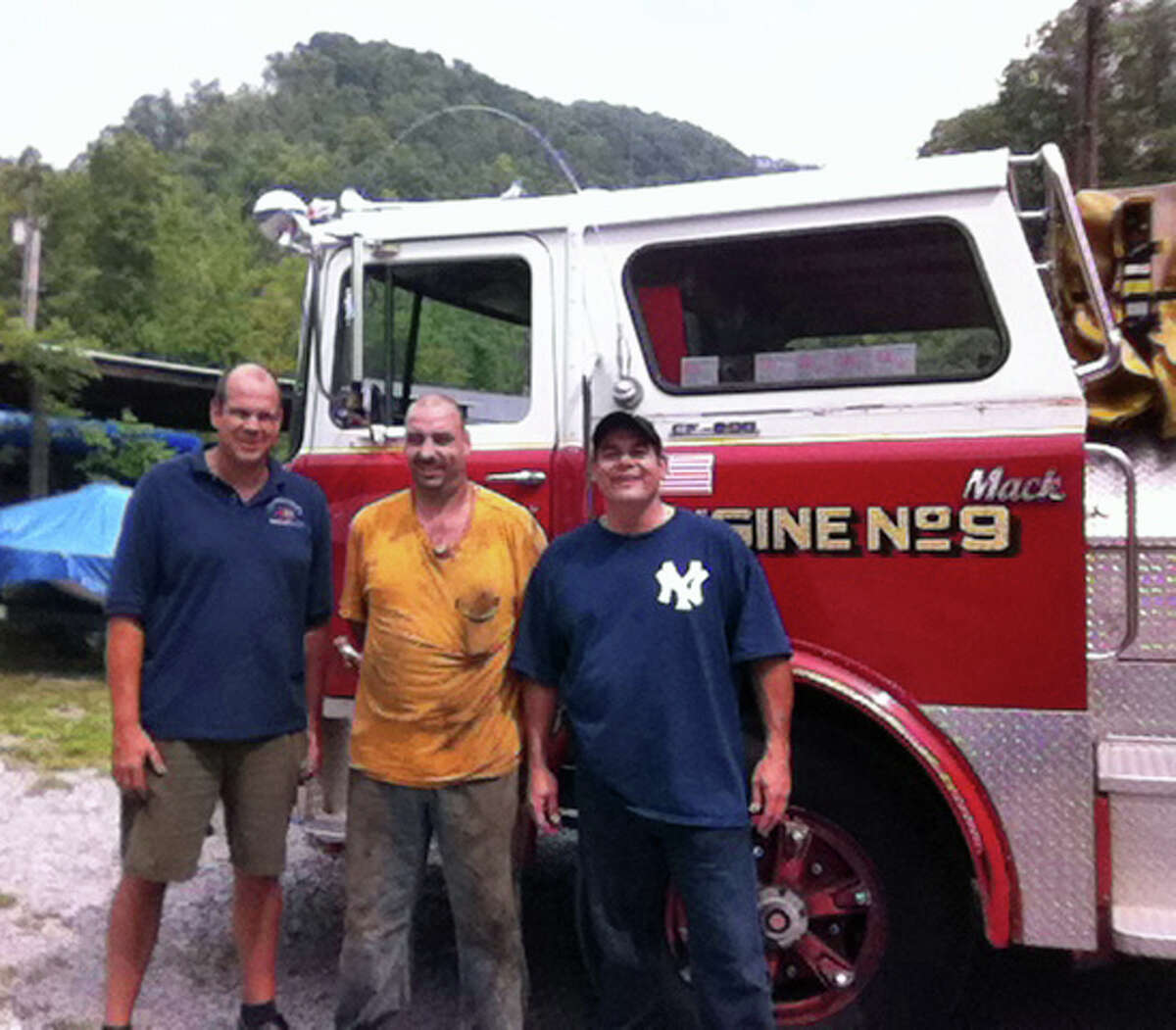 Stamford cop takes old fire truck to good home in Kentucky
