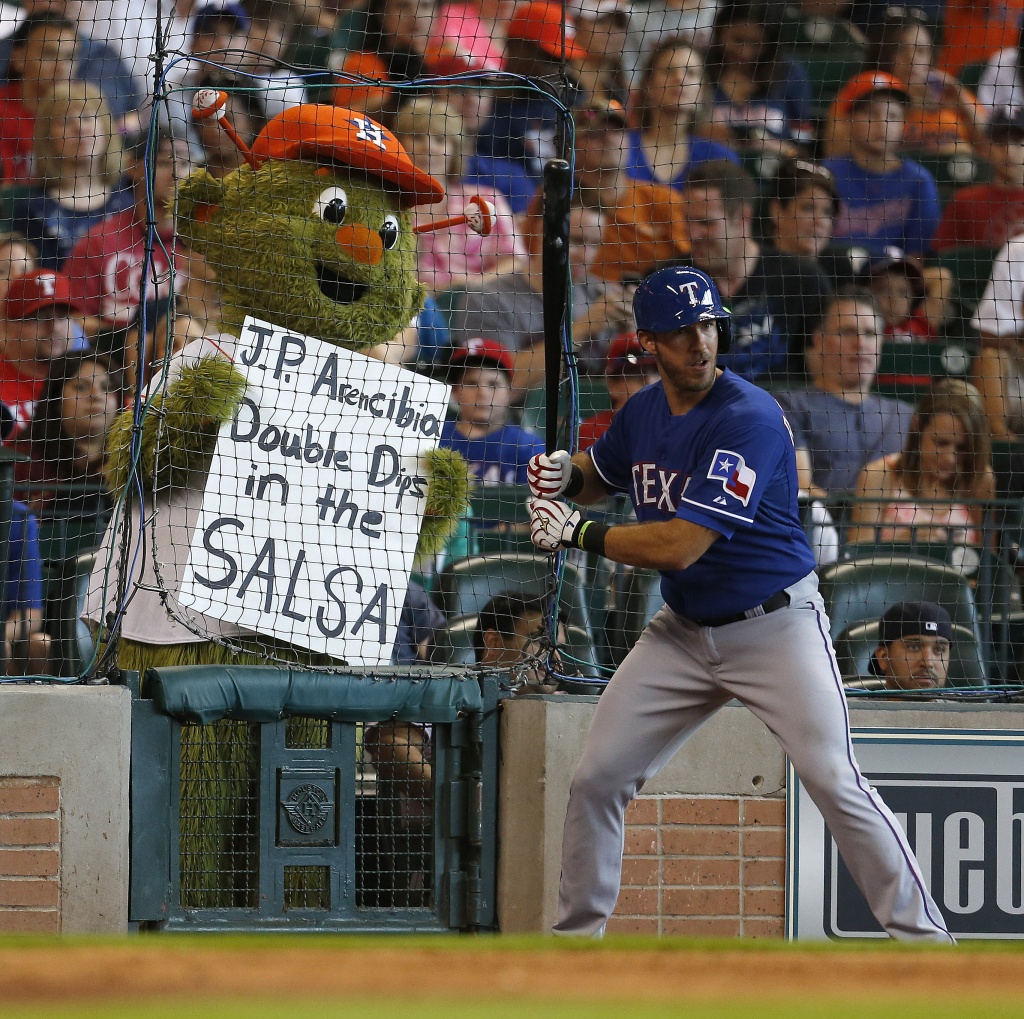 Houston Astros' mascot took a shot from Rangers' J.P. Arencibia, but fired  back with some clever signs - Sports Illustrated
