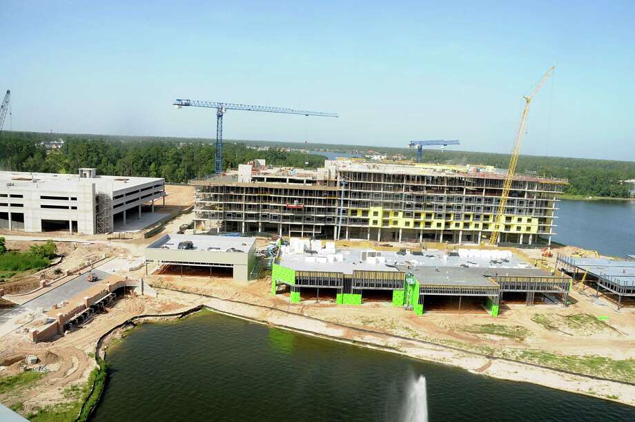 Restaurants S Offices Rising At Hughes Landing Houston Chronicle Construction Is Ongoing Along Restaurant Row On The S Of Lake Woodlands At Hughes Landing
