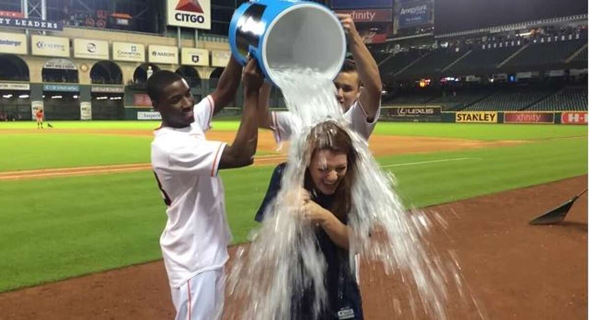 Houston Methodist ALS expert takes the ice bucket challenge