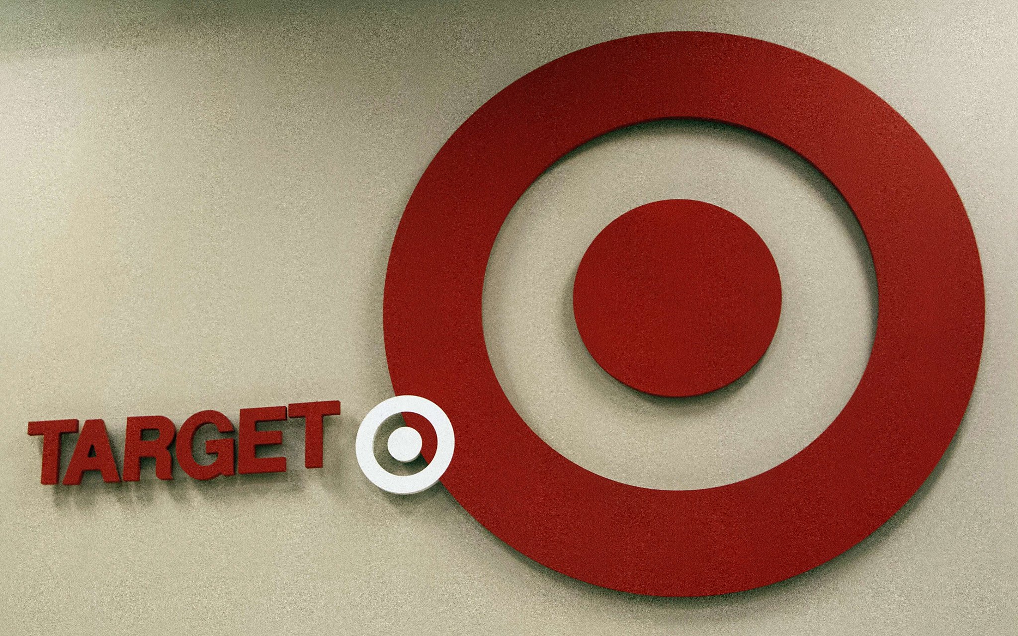 Отличный 20. Target Cut logo. Target Cut.