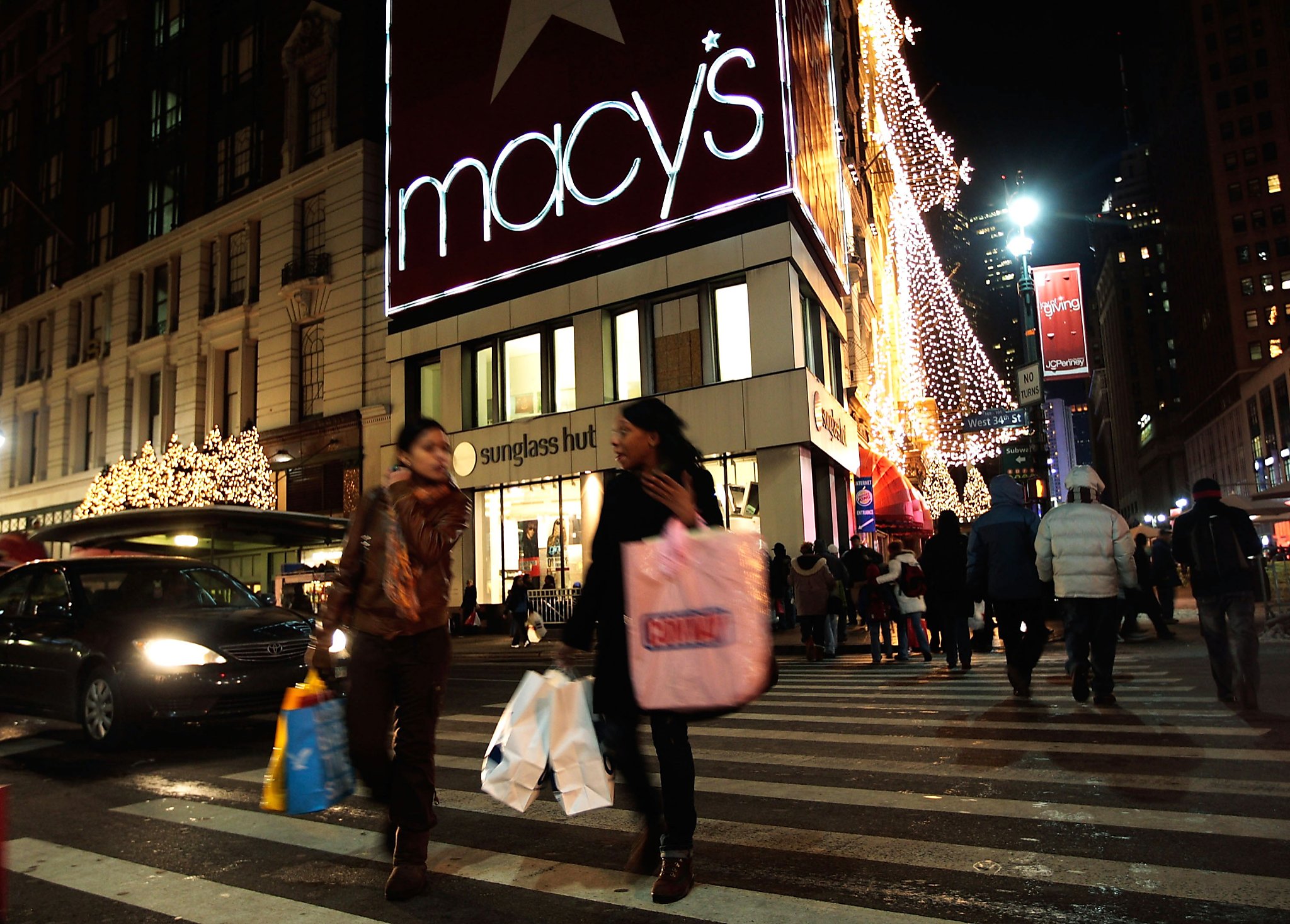 Nordstrom and Macy's cut earnings outlooks. Could major sales be on the  way? - Good Morning America