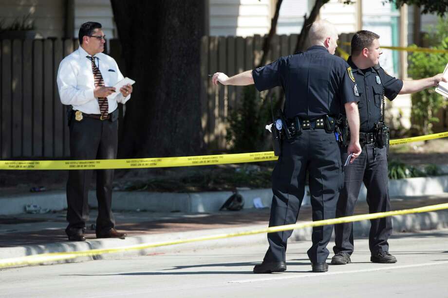 Officer Shot In North Houston Suspect Dead Houston Chronicle