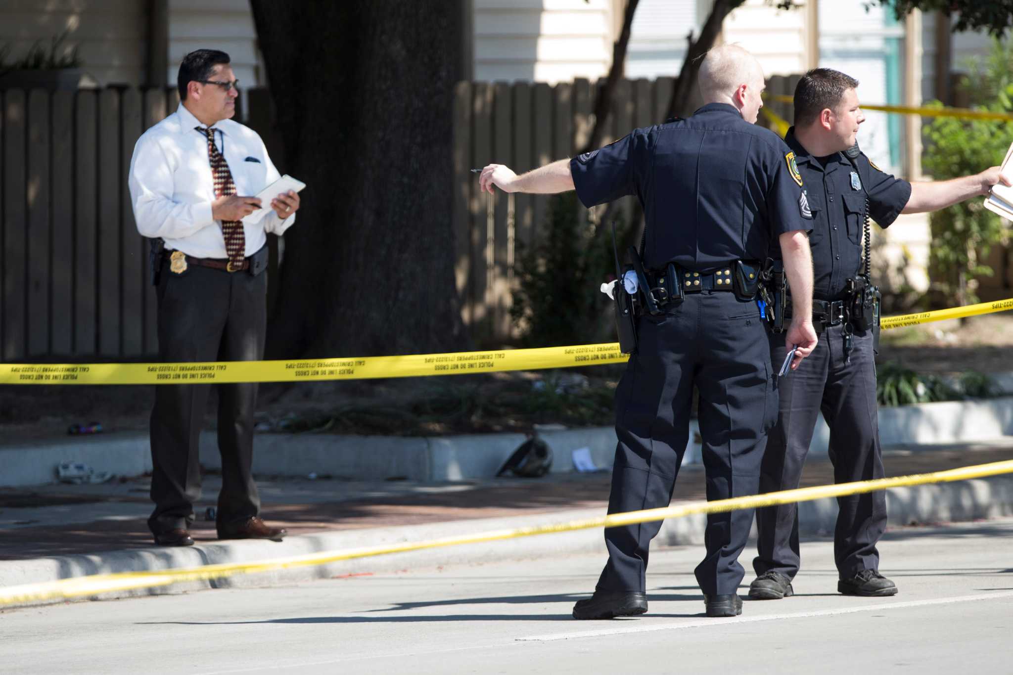 Officer Shot In North Houston Suspect Dead