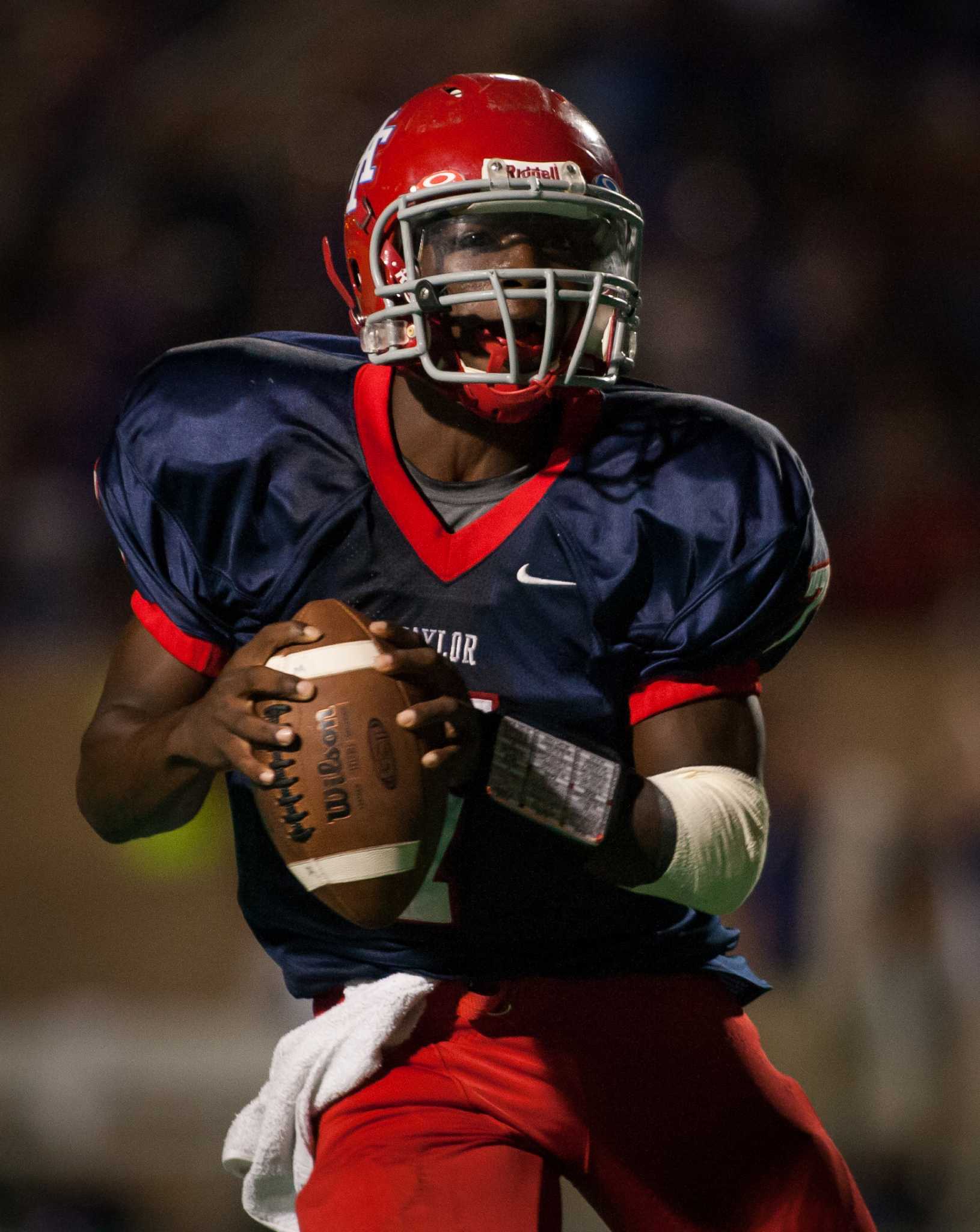 Alief Taylor stays competitive with revolving roster of talent