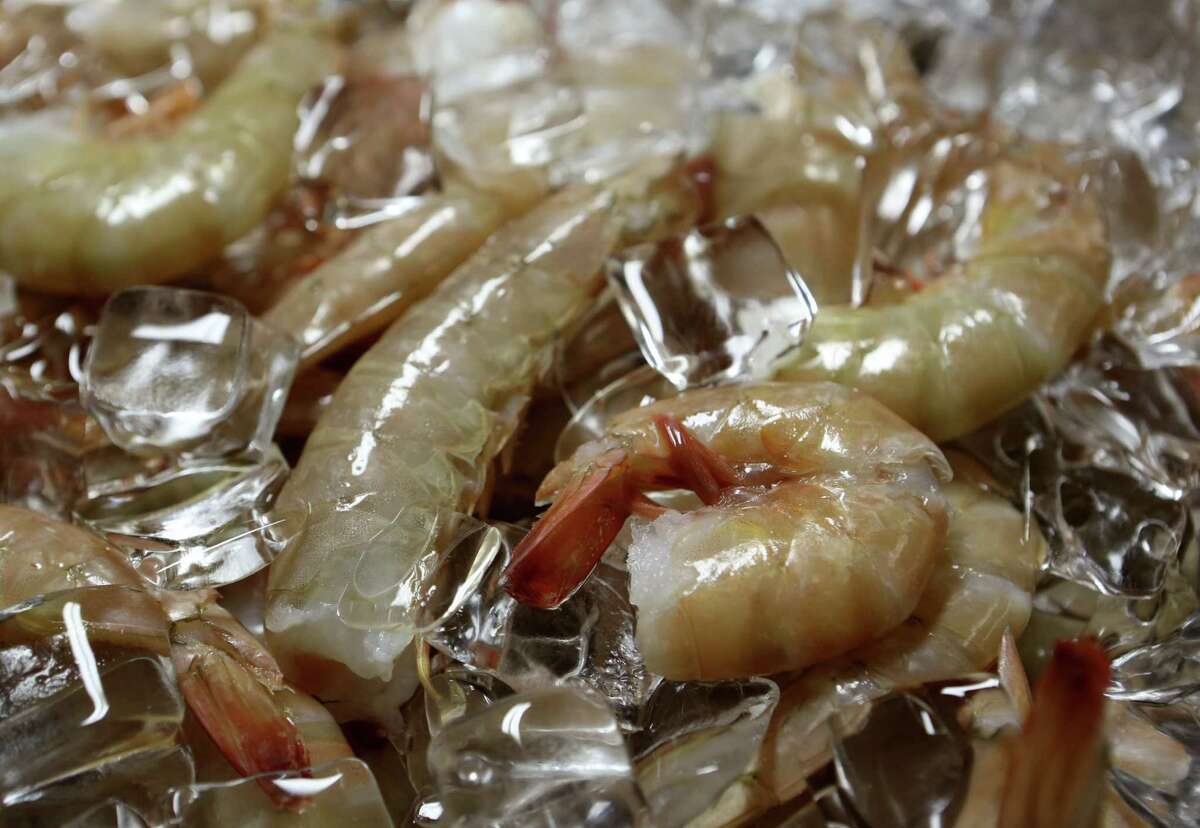 How to Cook Peeling and cleaning shrimp