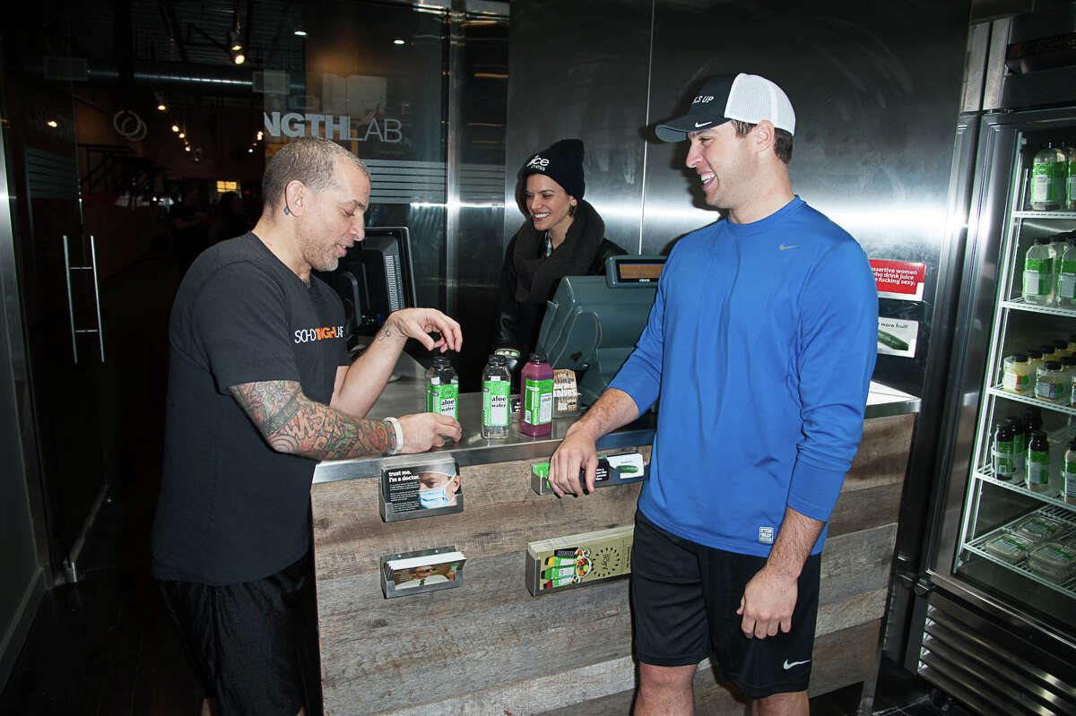 Greenwich resident Mark Teixeira juicing on The Ave