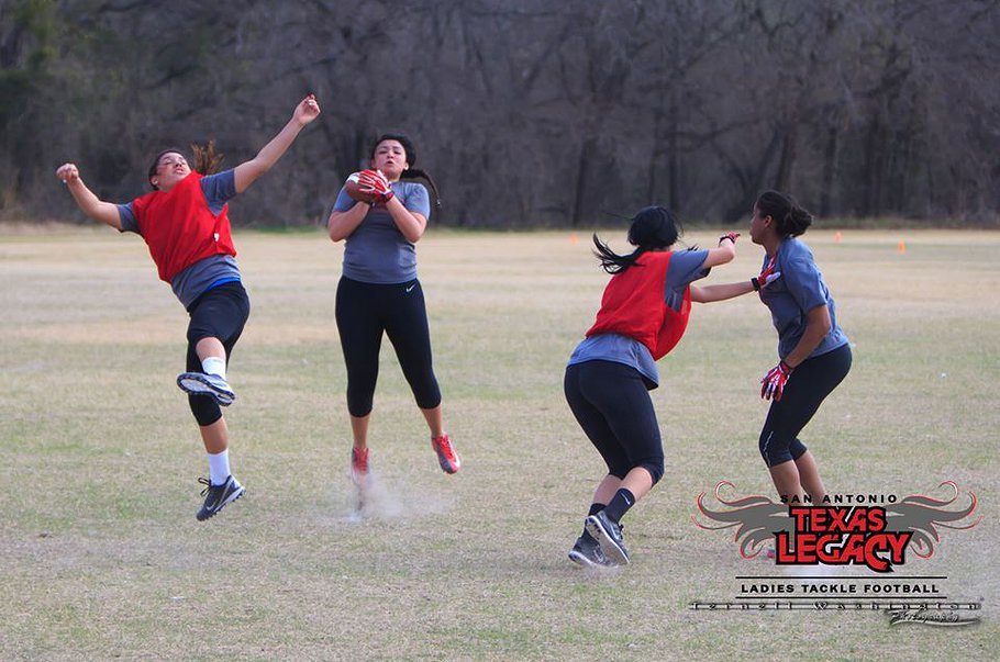 San Antonio women's football team heads to championships