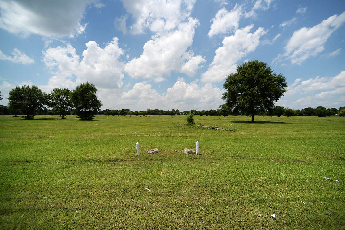 Groves Pea Patch to become gated community