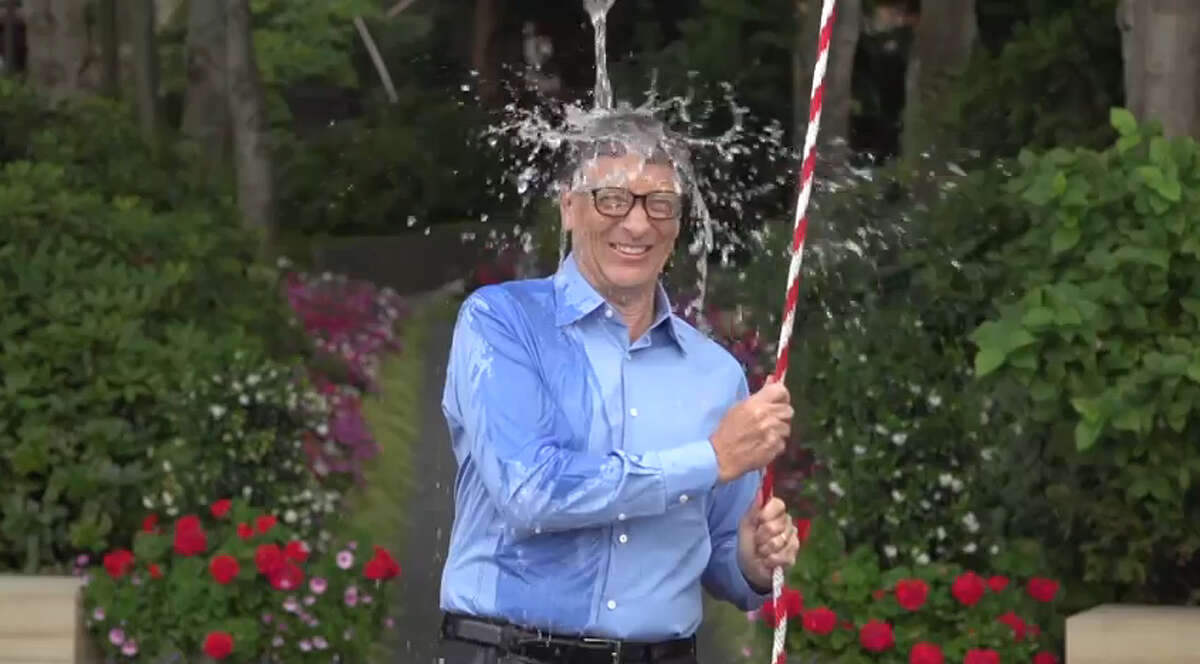 Billionaire Bill Gates built a contraption to do the ice bucket challenge.Video posted on YouTube by: Bill Gates