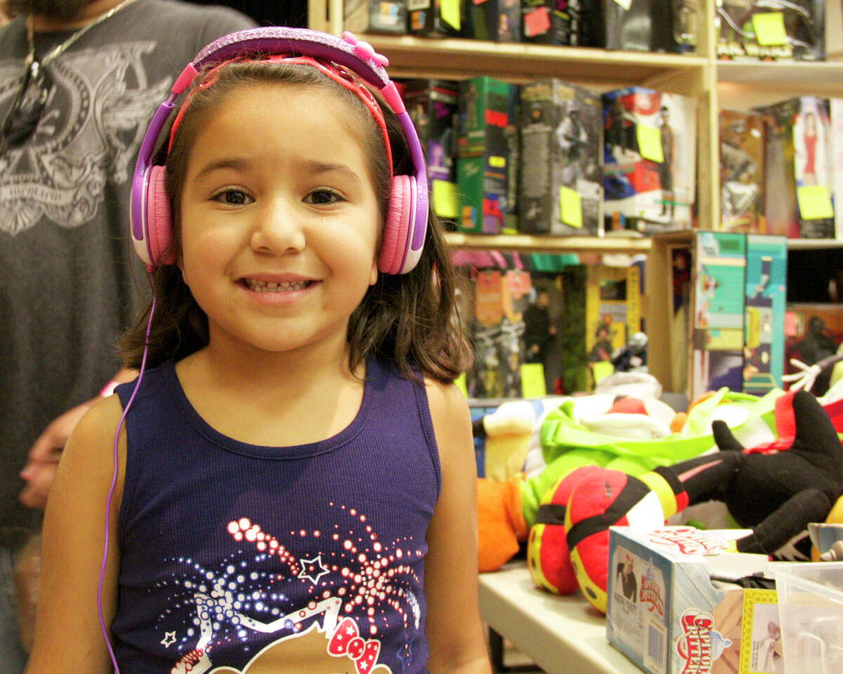 Texas Collectibles Expo toys with nostalgia