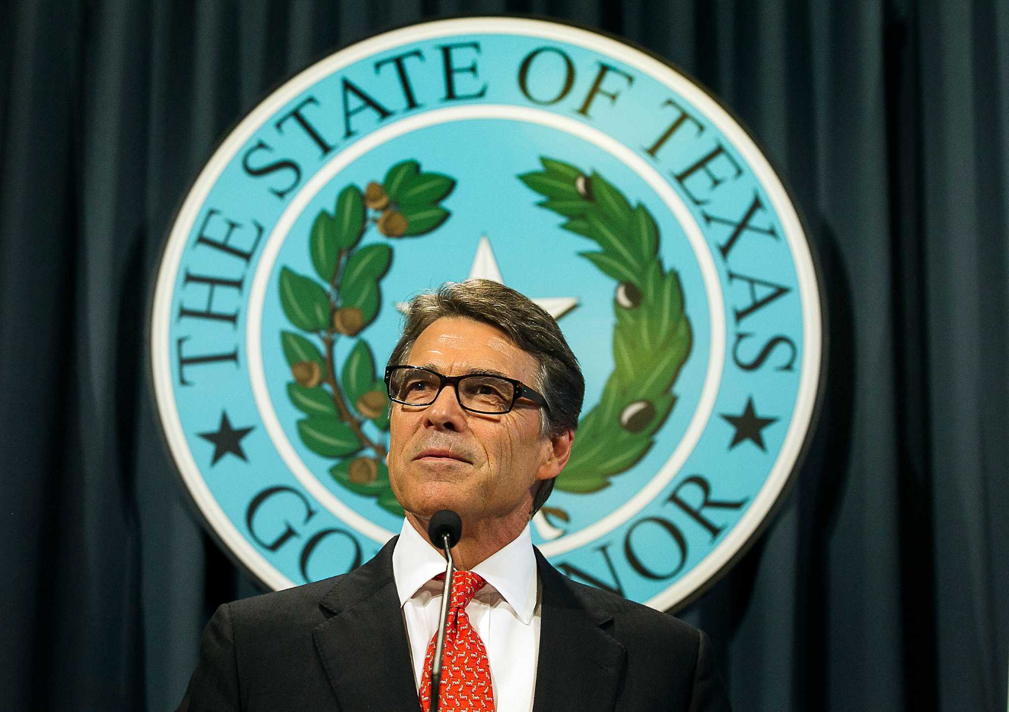 prosecutors-may-have-a-tough-time-making-perry-indictment-stick