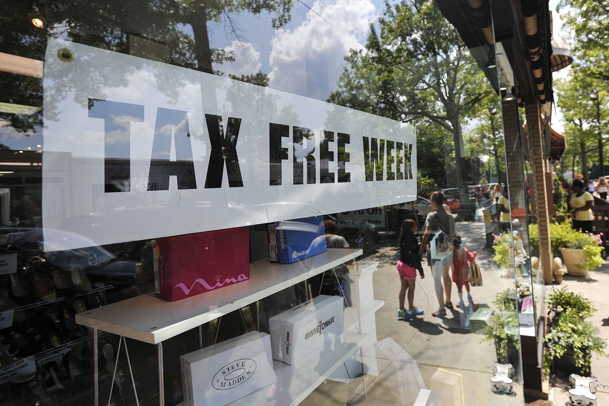 Connecticut’s tax free week is underway, Aug. 1521