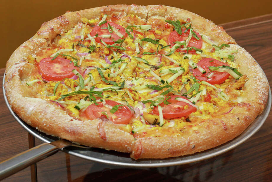 Mellow Mushroom in Spring preps for reopening after Harvey Houston