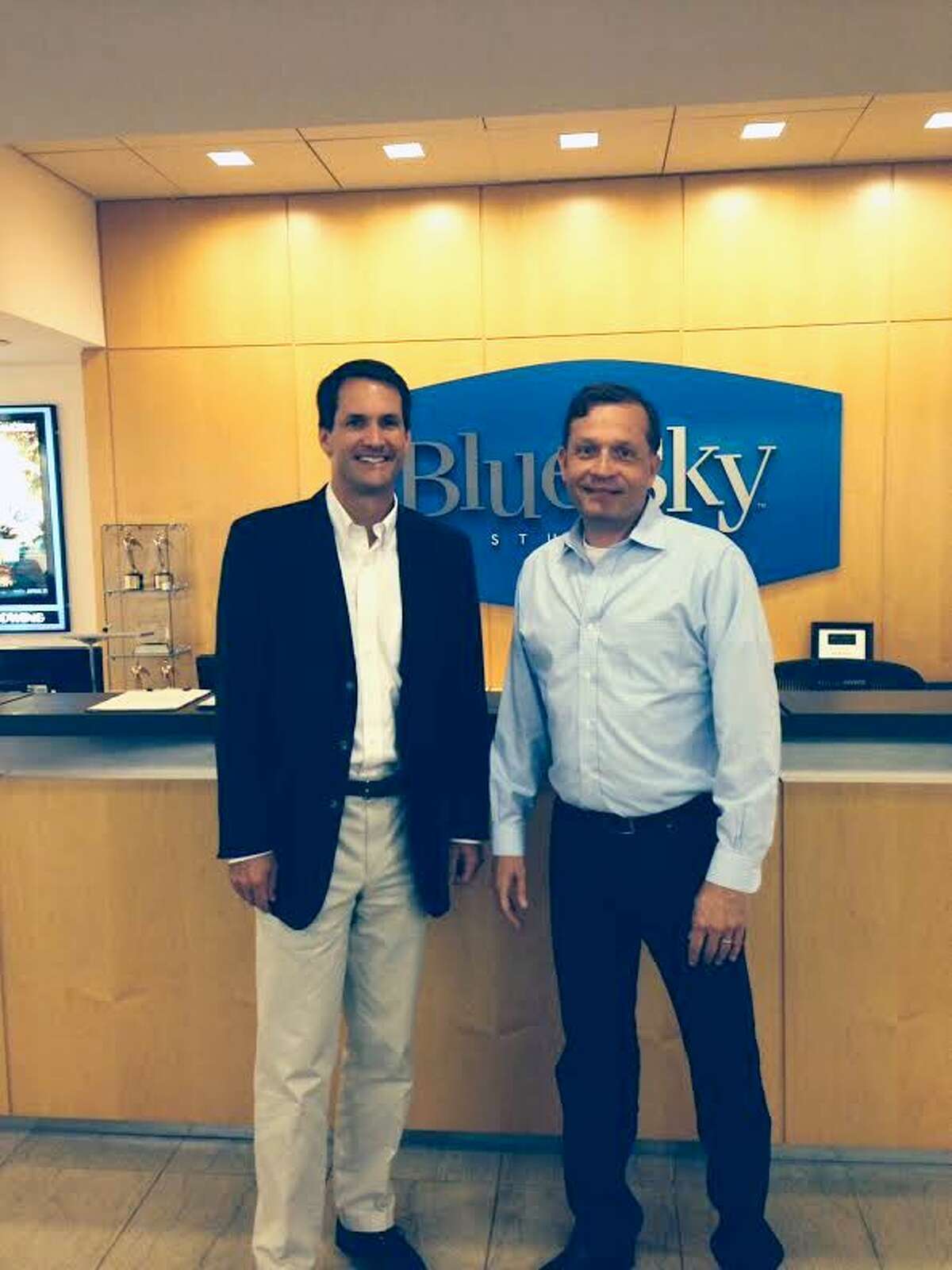 Congressman Jim Himes meets with Blue Sky Studios CEO Brian Keane, who also serves as Executive Vice President of the company. of Blue Sky Studios.