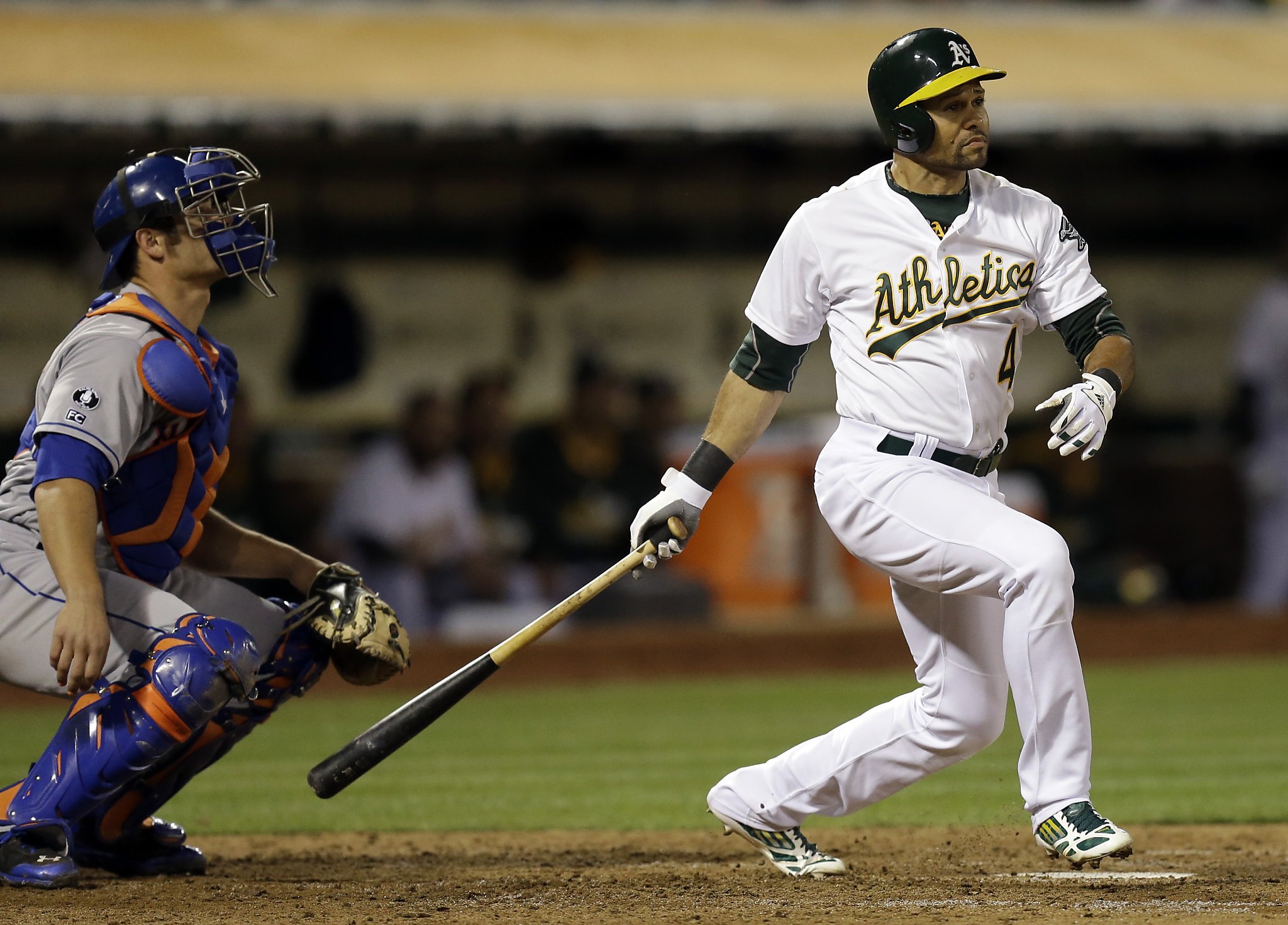 Crisp's 3-run triple keys A's win over Mets