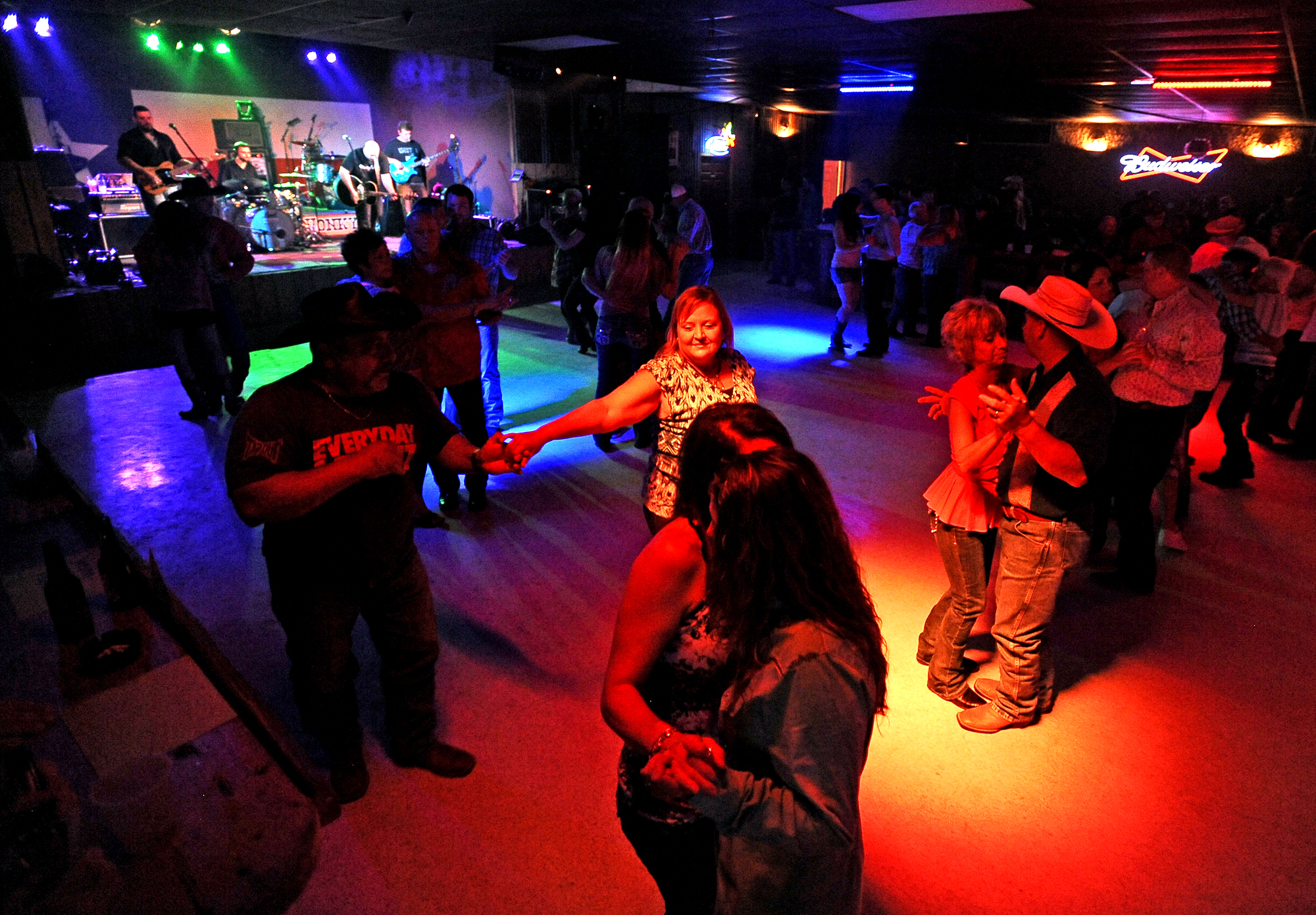 Honky Tonk Texas celebrates new patio great performers