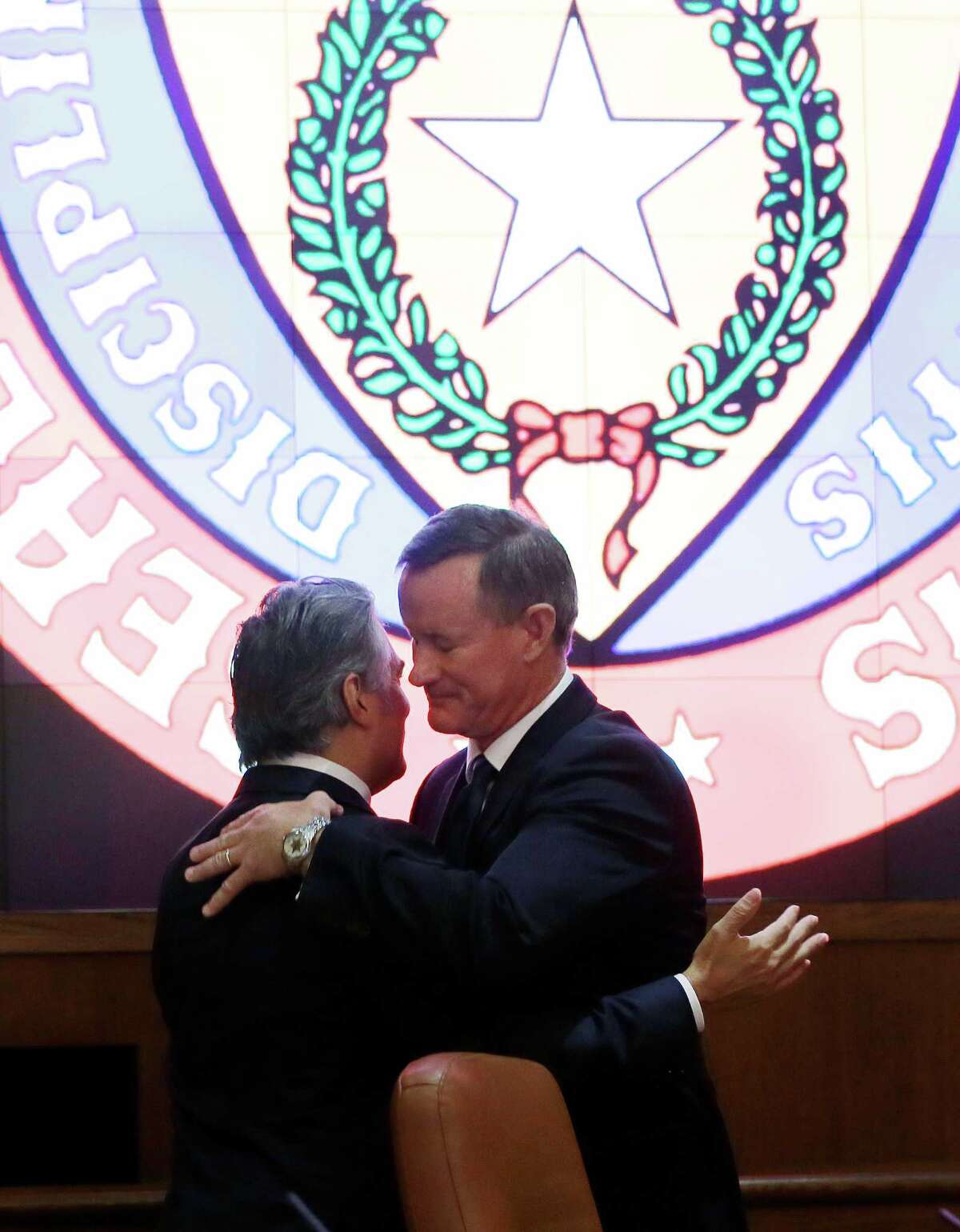 McRaven to join UT as one of toppaid education leaders