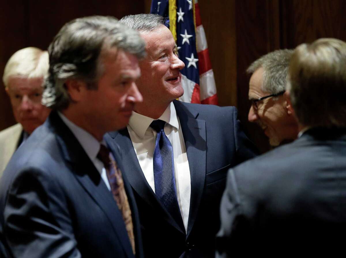 McRaven to join UT as one of toppaid education leaders