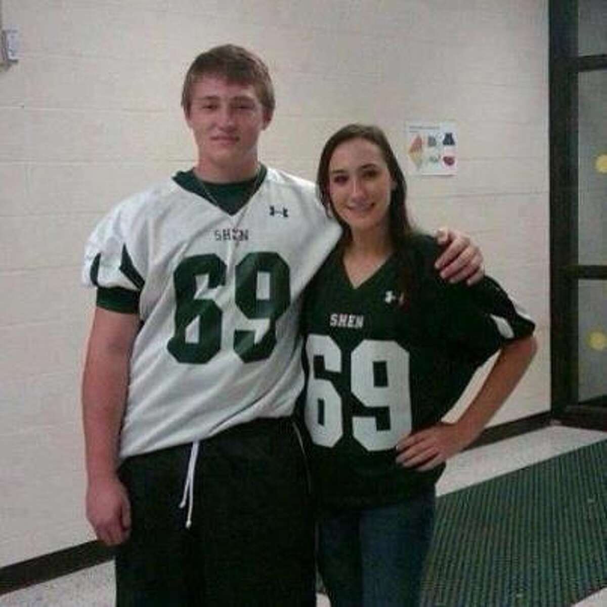 A photo of Chris Stewart and Deanna Rivers, two Shenendehowa seniors who lost their lives in a car crash Dec. 1. 2012. (Facebook)