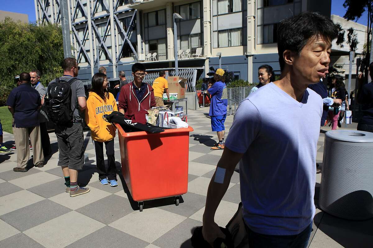 Thousands move in to UC Berkeley dorms