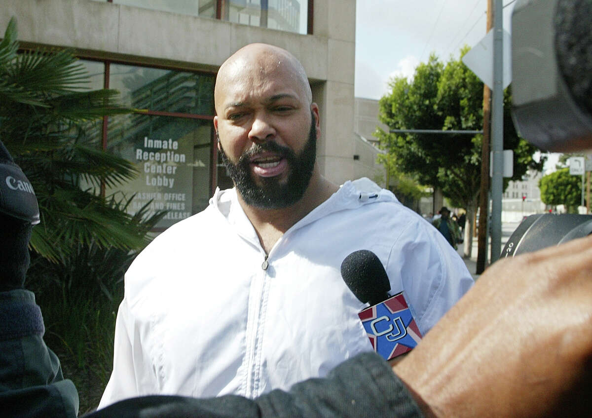 Rap mogul Suge Knight hurt in nightclub shooting.